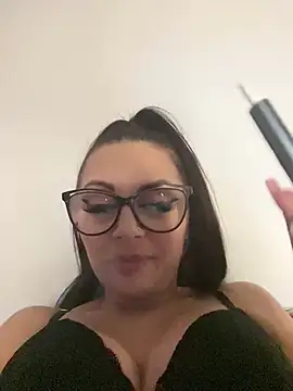 HiddendesireXO01 online show from February 16, 11:50 am