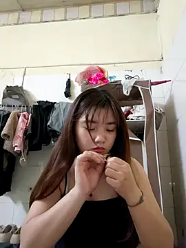 Pinks cool online show from March 31, 8:04 am