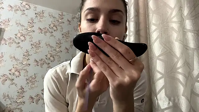 Snapshot of PagedLard chatting on February 3, 6:40 am PagedLard online show from February 3, 6:40 am