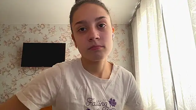 Snapshot of PagedLard chatting on February 22, 7:19 am PagedLard online show from February 22, 7:19 am