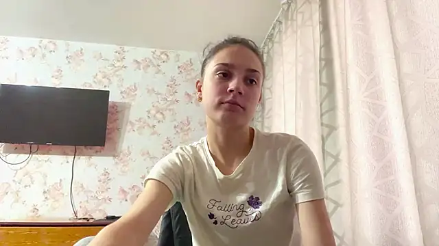 Snapshot of PagedLard chatting on February 26, 6:23 am PagedLard online show from February 26, 6:23 am