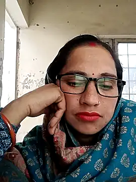 Cute-karisma1234 online show from February 22, 1:51 am