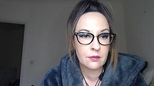 PsychicDominatrix online show from February 9, 4:11 pm