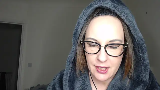 PsychicDominatrix online show from March 9, 7:07 pm