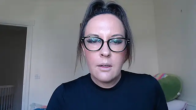 PsychicDominatrix online show from June 25, 9:47 am