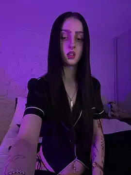 bellaxlauren online show from February 2, 11:36 pm