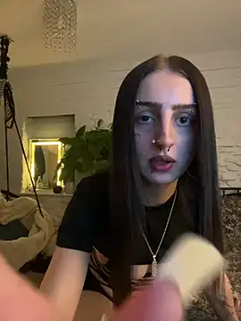 bellaxlauren online show from June 14, 9:50 pm