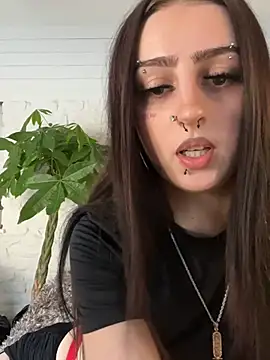bellaxlauren online show from June 19, 5:39 pm
