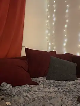 MrsRedFoxy online show from February 9, 9:52 pm