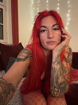 MrsRedFoxy online show from April 22, 8:10 pm