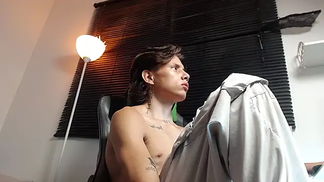 Snapshot of Didi_hard chatting on February 3, 6:40 am Didi hard online show from February 3, 6:40 am