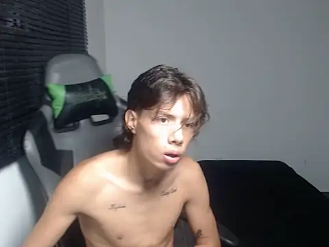 Snapshot of Didi_hard chatting on February 11, 11:59 am Didi hard online show from February 11, 11:59 am