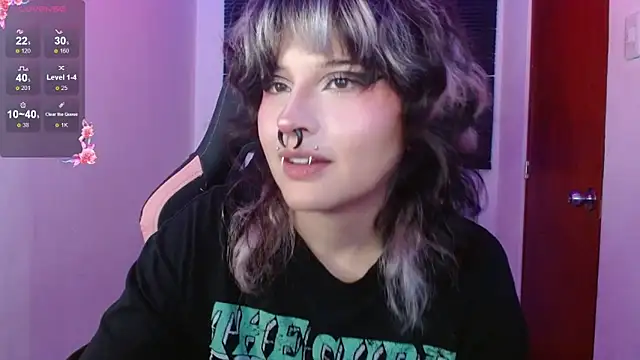 neena nyx  online show from April 14, 11:11 pm