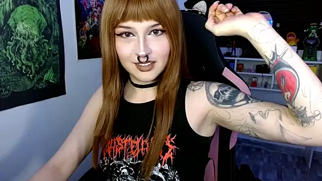 Snapshot of neena_nyx_ chatting on June 19, 12:04 am neena nyx online show from June 19, 12:04 am