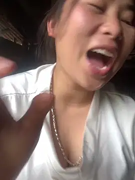 patry33 online show from April 28, 1:59 am