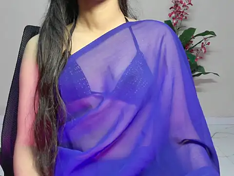 Snapshot of Saanvi_01 chatting on February 1, 4:33 am Saanvi 01 online show from February 1, 4:33 am