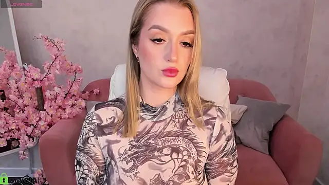 Viickie Nelsson online show from April 11, 9:24 am