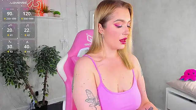 Snapshot of Viickie_Nelsson chatting on May 31, 9:27 am Viickie Nelsson online show from May 31, 9:27 am