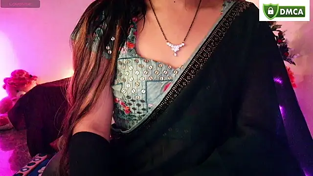 Snapshot of oo_yes_bhabhi chatting on July 9, 6:39 am oo yes bhabhi online show from July 9, 6:39 am