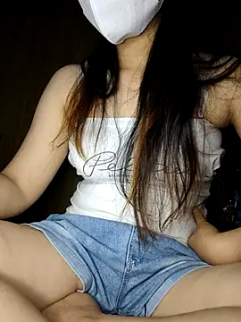Snapshot of linhtay_ chatting on July 2, 3:51 pm linhtay online show from July 2, 3:51 pm