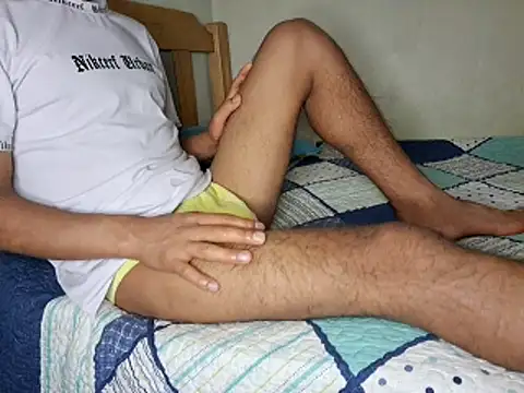 Snapshot of ShadowBodi chatting on February 4, 3:51 pm ShadowBodi online show from February 4, 3:51 pm