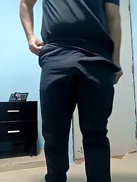 Snapshot of Ryzca chatting on February 15, 1:31 pm Ryzca online show from February 15, 1:31 pm