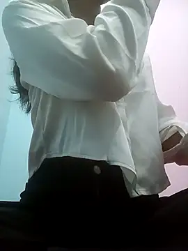 Snapshot of Noor-09- chatting on February 12, 7:14 am Noor-09- online show from February 12, 7:14 am