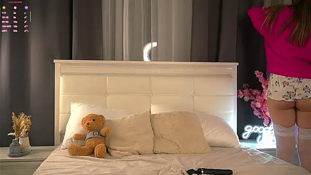 VernonGarcias online show from February 24, 12:14 pm