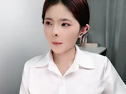 Snapshot of cherry-_-cherry chatting on February 28, 2:12 am cherry- -cherry online show from February 28, 2:12 am