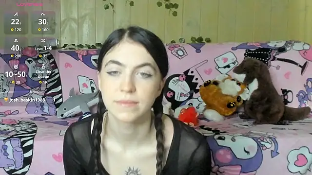 reze daisies online show from March 31, 8:04 am