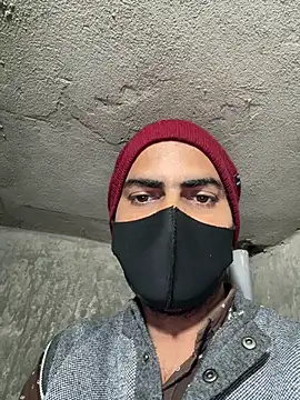 Snapshot of hardlysuck chatting on February 1, 7:18 am hardlysuck online show from February 1, 7:18 am