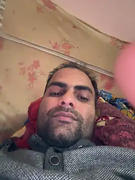 Snapshot of hardlysuck chatting on February 28, 11:55 am hardlysuck online show from February 28, 11:55 am