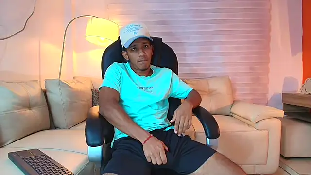 ricky spensar23cm  online show from April 13, 1:22 am