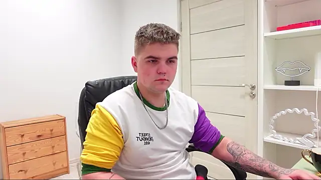 Jackson Teele online show from February 17, 8:48 pm