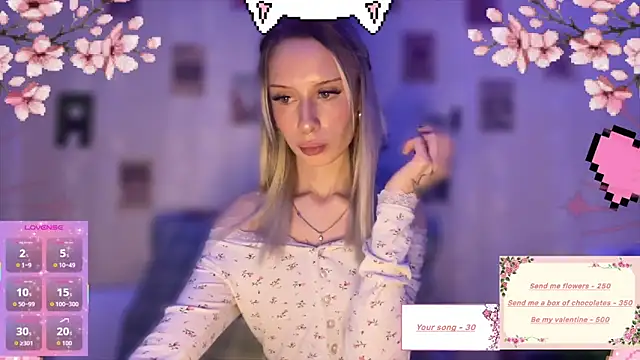 DellaCampbell online show from February 13, 12:56 pm