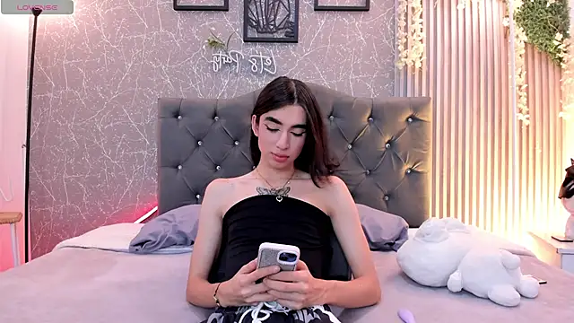 lana gill1 online show from April 12, 4:56 pm