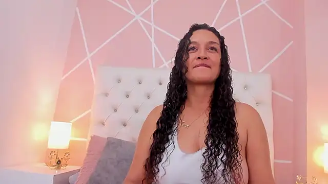 Rosalinda 77 online show from February 12, 12:11 pm