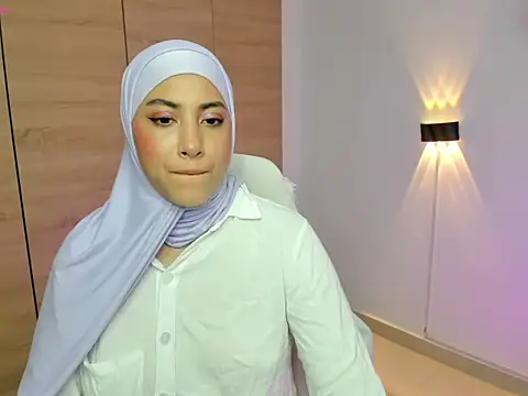 LAY LA  online show from March 20, 9:30 pm