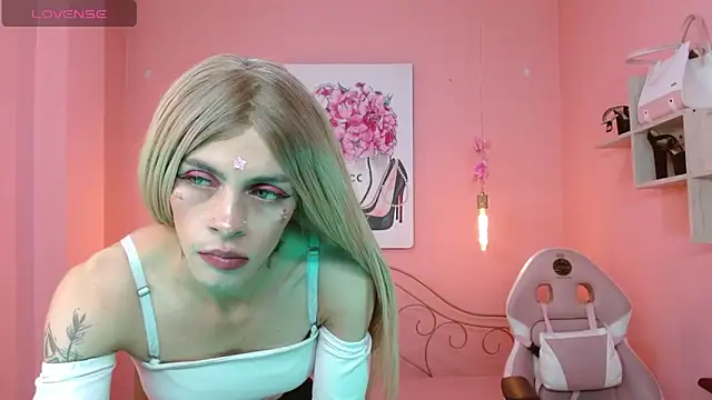 Snapshot of Dhalton_x chatting on February 28, 2:56 am Dhalton x online show from February 28, 2:56 am