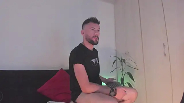 Erickpritz xh online show from April 5, 7:22 pm