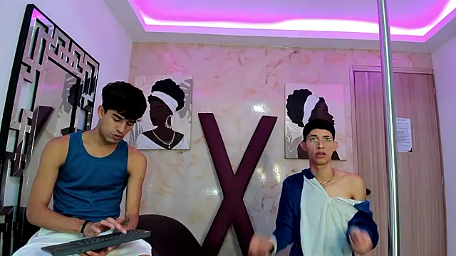 PRETTY COCK1 online show from February 11, 7:13 am