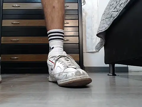 thomass1018 online show from July 10, 8:11 pm
