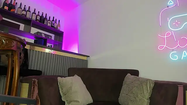 Snapshot of Rpoolrboy chatting on February 25, 8:18 pm Rpoolrboy online show from February 25, 8:18 pm