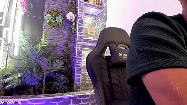 Snapshot of Rpoolrboy chatting on February 27, 3:39 am Rpoolrboy online show from February 27, 3:39 am