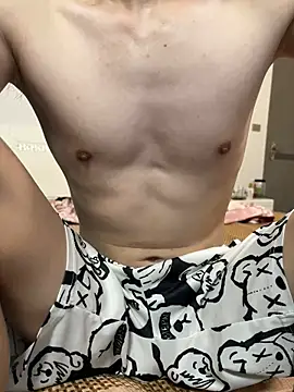 llkiki online show from April 12, 3:33 am