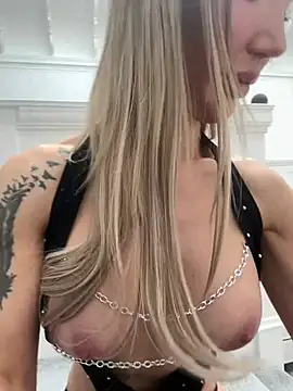Allana29 online show from May 17, 5:09 pm