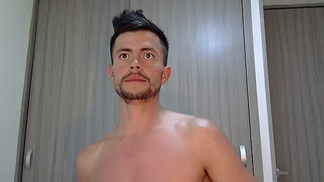 Snapshot of jordan_fox chatting on February 5, 8:02 pm jordan fox online show from February 5, 8:02 pm