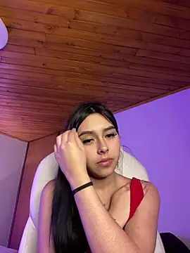 Snapshot of scarlett_pinkk1 chatting on February 11, 5:01 am scarlett pinkk1 online show from February 11, 5:01 am