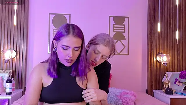 Snapshot of Hanna-Winchester chatting on February 6, 3:44 am Hanna-Winchester online show from February 6, 3:44 am