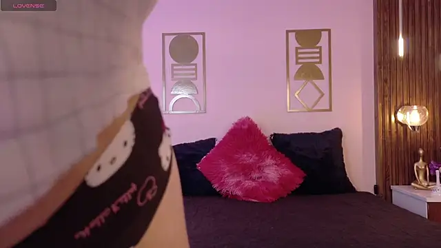 Hanna-Winchester online show from April 2, 8:28 pm